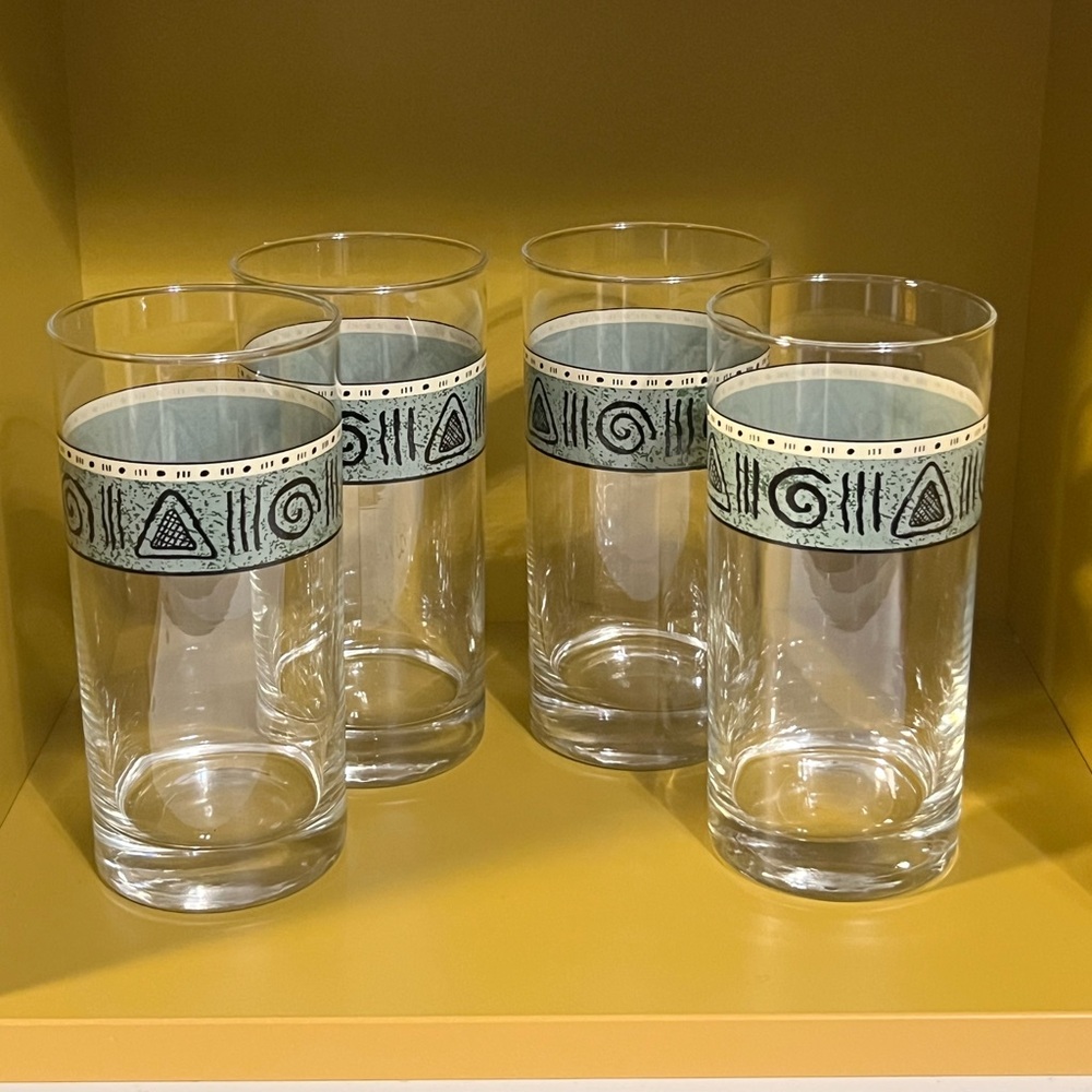 Vintage Sakura Drinking Glasses 
Designed by Sue Zipkin (1994)